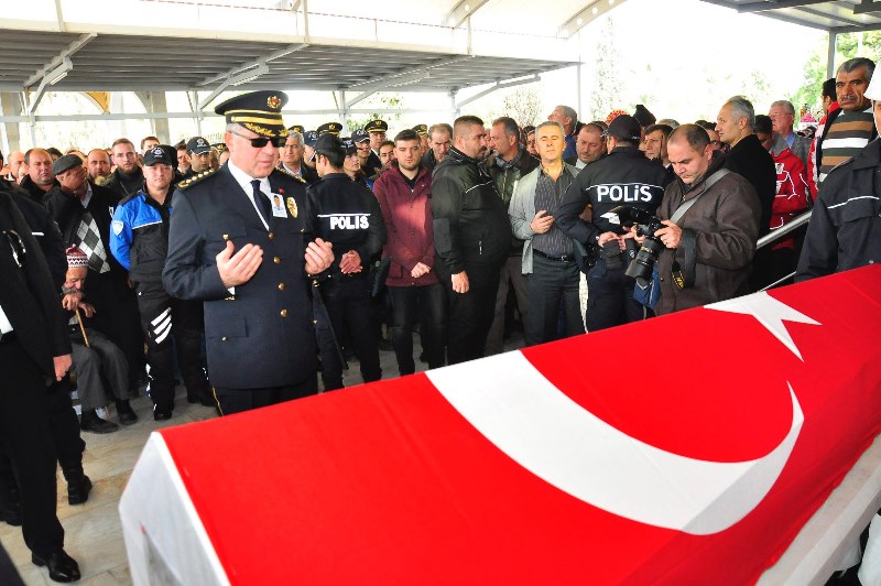 İzmir şehidini uğurladı