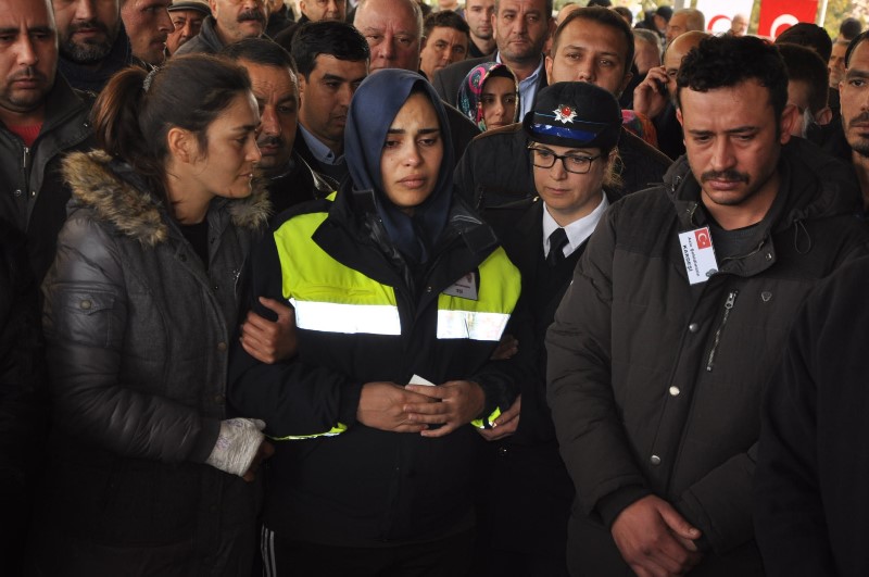 İzmir şehidini uğurladı