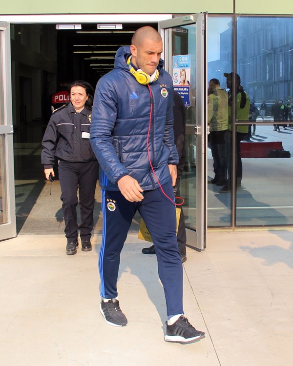 Fenerbahçe İzmir'de