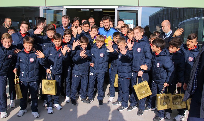 Fenerbahçe İzmir'de