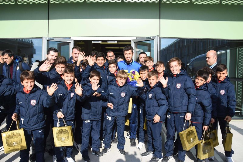 Fenerbahçe İzmir'de
