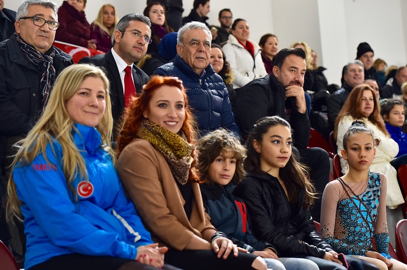 Buza “İzmir damgası”