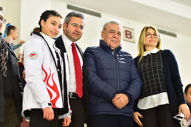 Buza “İzmir damgası”