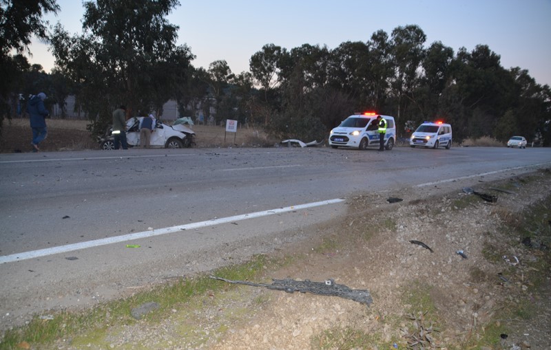 İzmir'de feci kaza: 1 ölü, 9 yaralı
