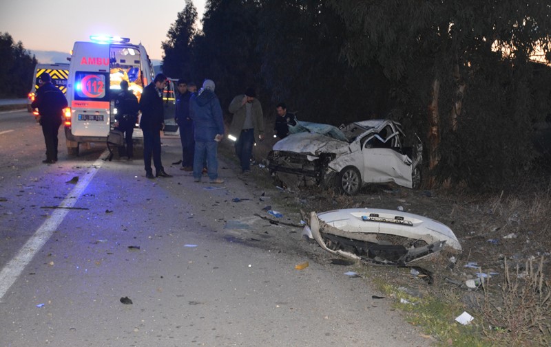 İzmir'de feci kaza: 1 ölü, 9 yaralı
