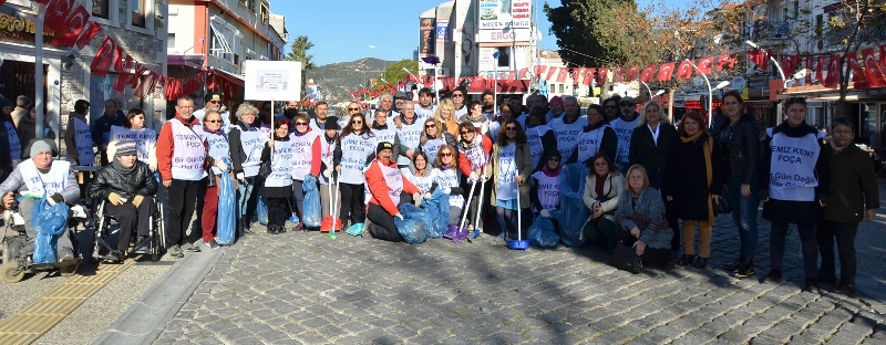 Temiz Foça için elbirliği