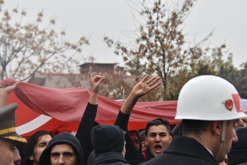 İzmir şehidini uğurladı