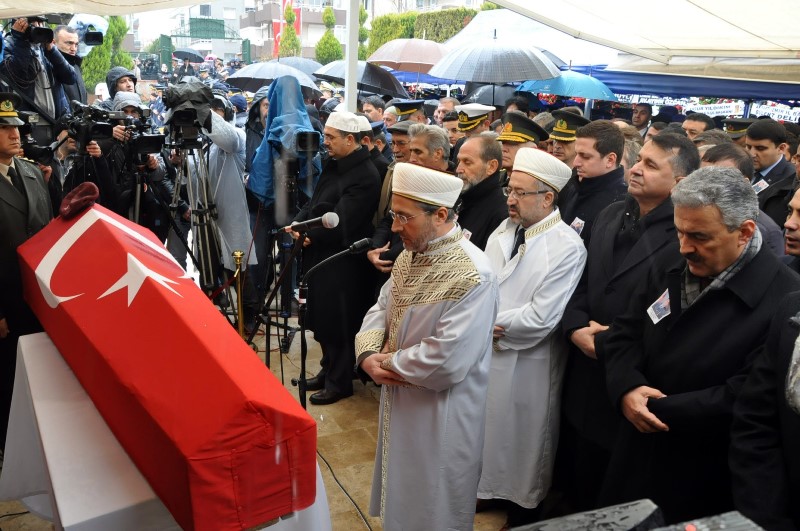İzmir şehidini uğurladı