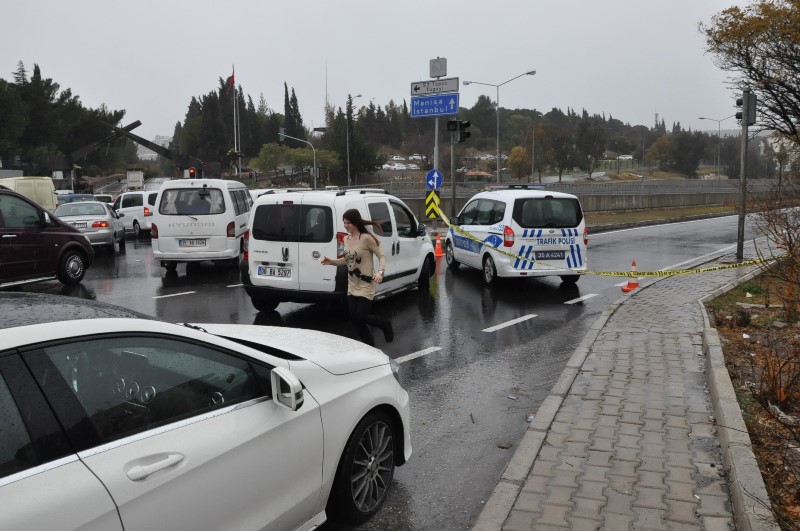 İzmir'de kar çileye dönüştü