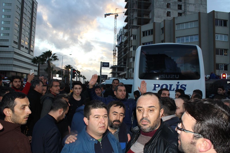 İzmir Adliyesi'nde patlama