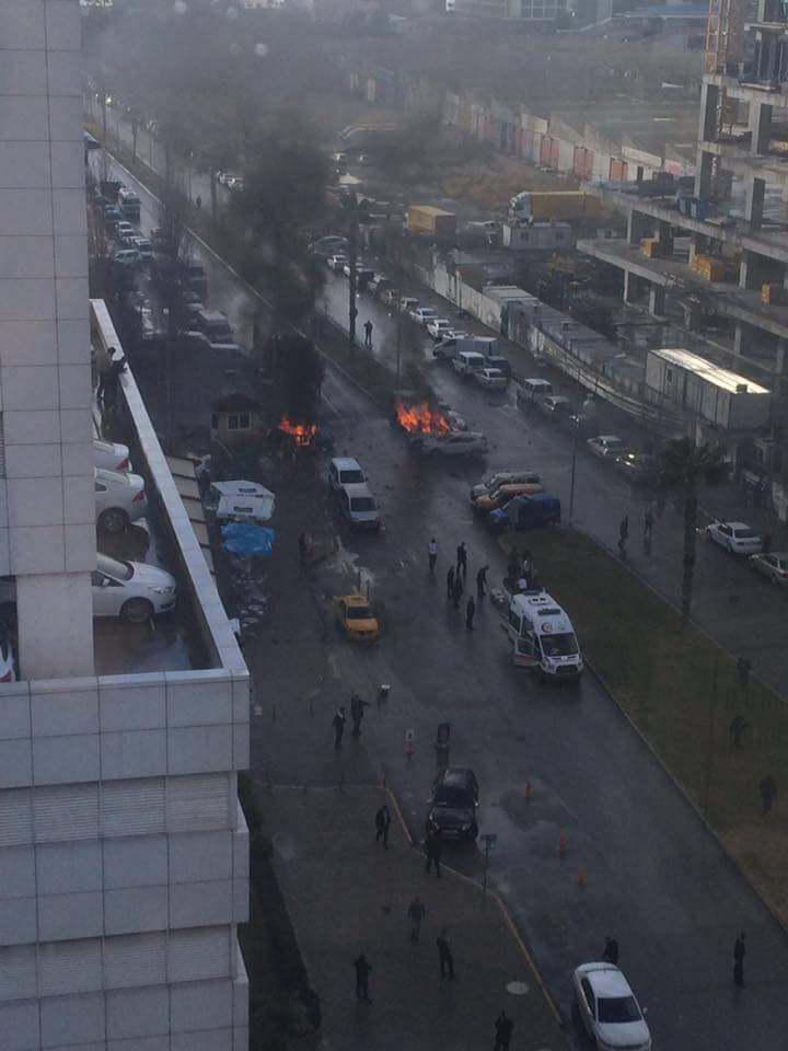 İzmir Adliyesi'nde patlama