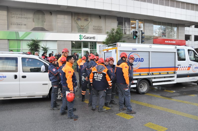 İzmir Adliyesi'nde patlama