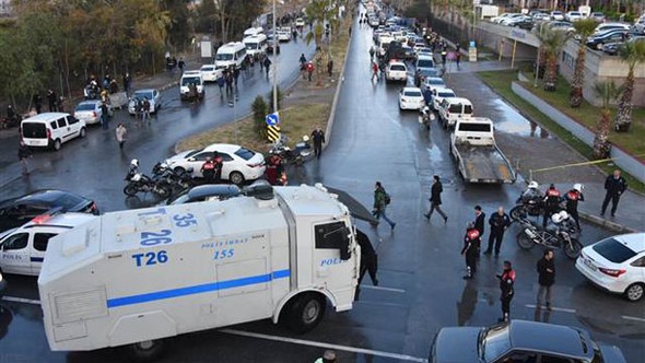 İzmir Adliyesi'nde patlama