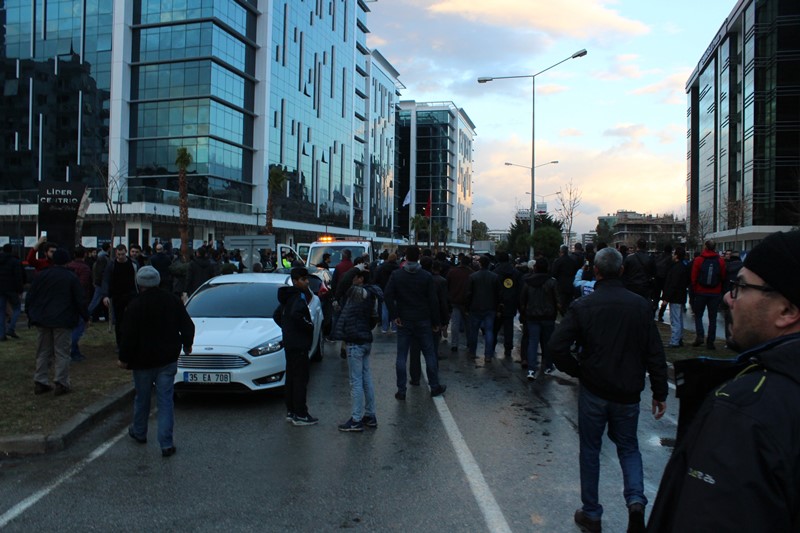 İzmir Adliyesi'nde patlama