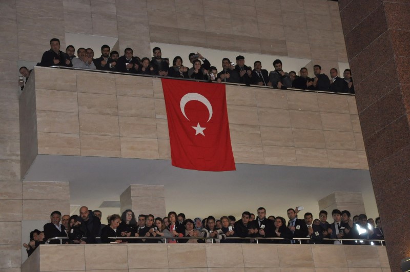 İzmir şehitlerini uğurluyor