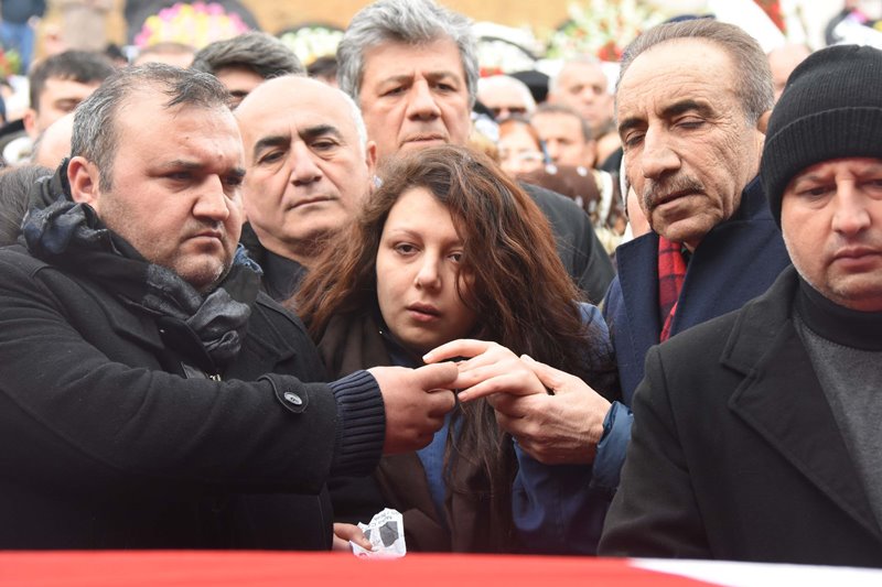 İzmir şehitlerine veda!