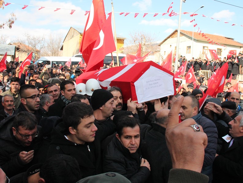 İzmir şehitlerine veda!