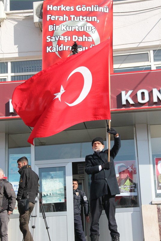 İzmir şehitlerine veda!