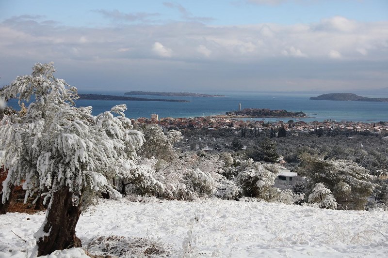 İzmir'de önce sağanak sonra kar!