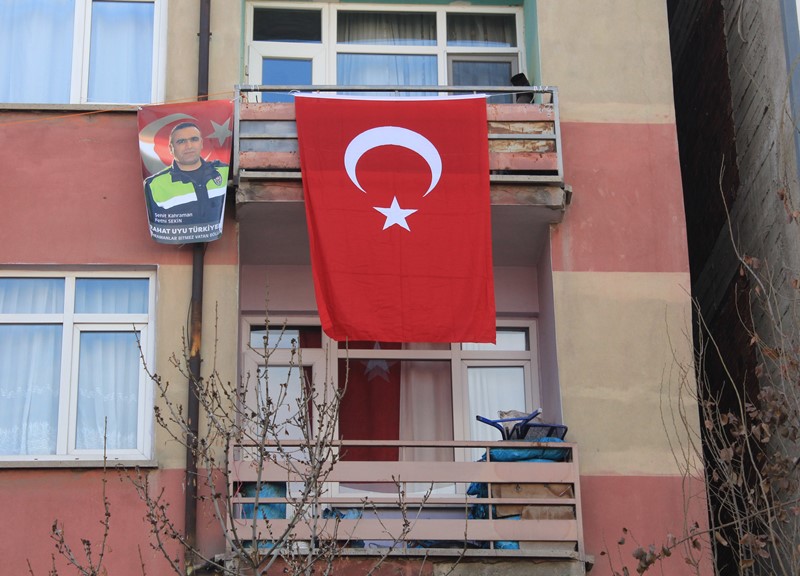 İzmir şehitlerine veda!