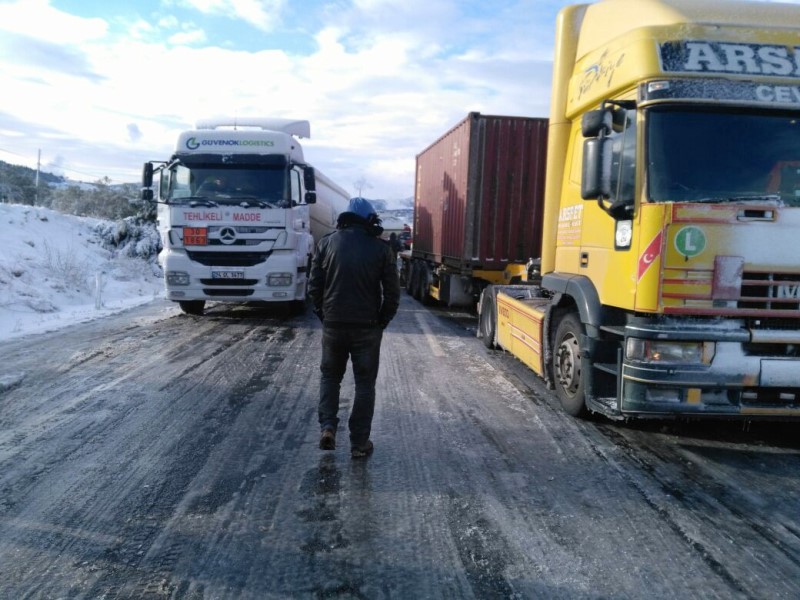 İzmir'de önce sağanak sonra kar!