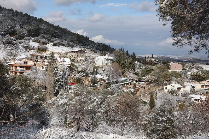 İzmir'de önce sağanak sonra kar!