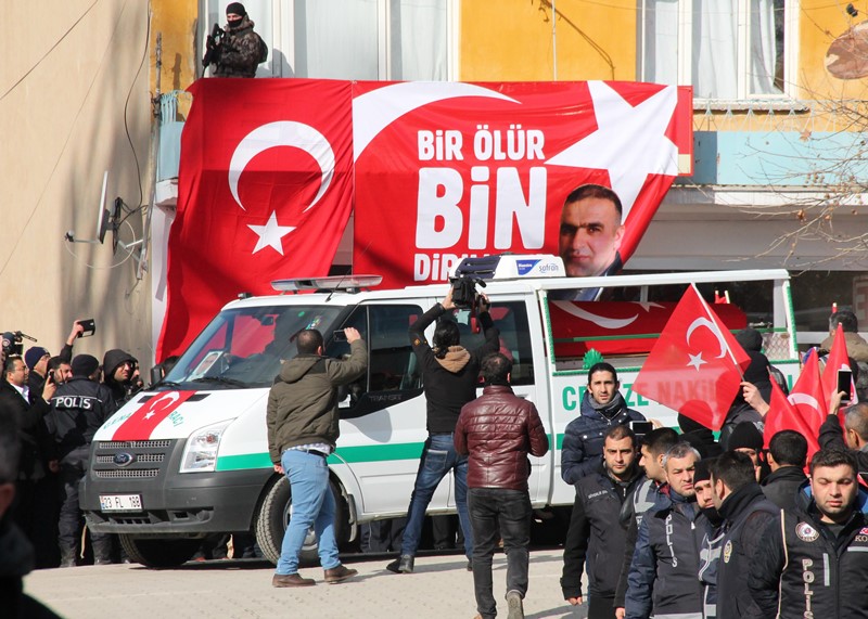 İzmir şehitlerine veda!