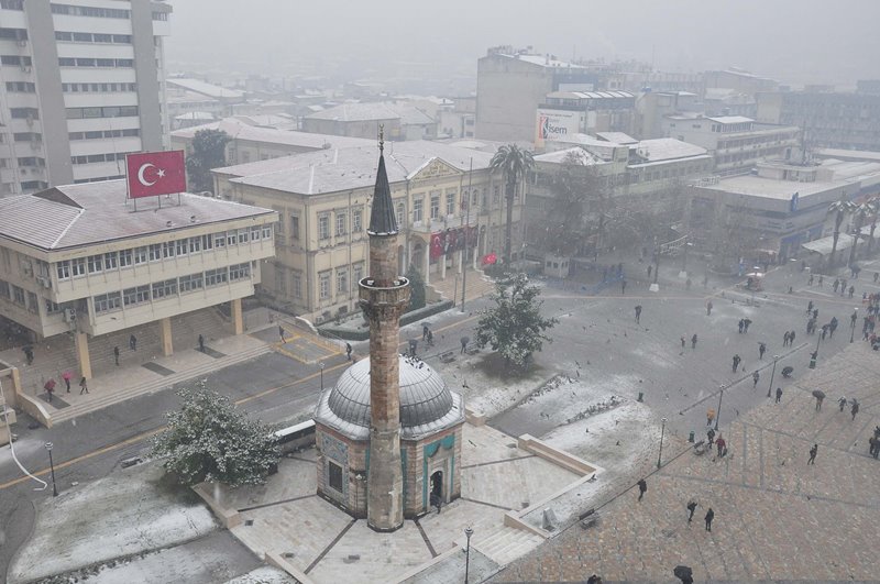 İzmir beyaza büründü