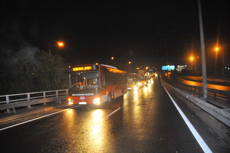 İzmir'de buzlanma kazaları