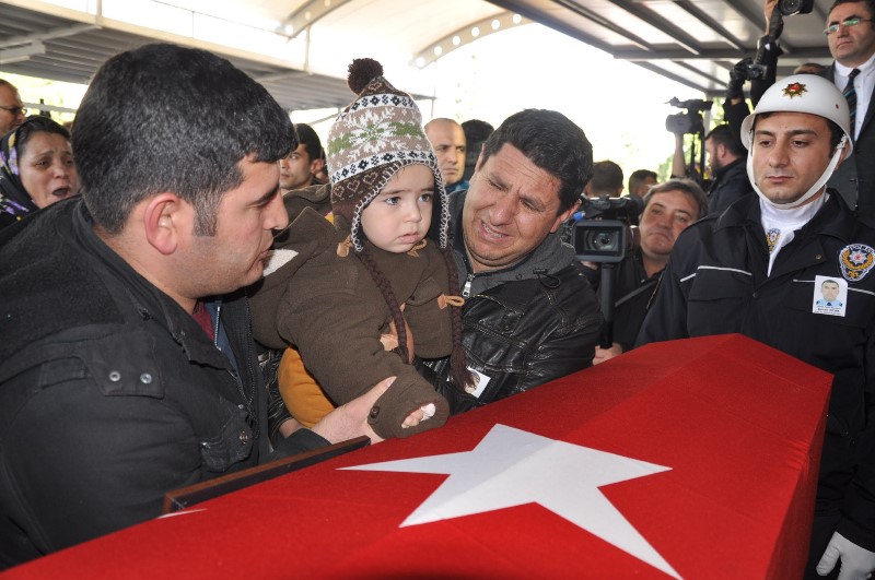 İzmir şehidini uğurladı