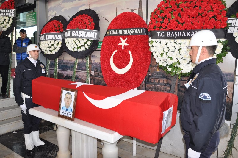 İzmir şehidini uğurladı