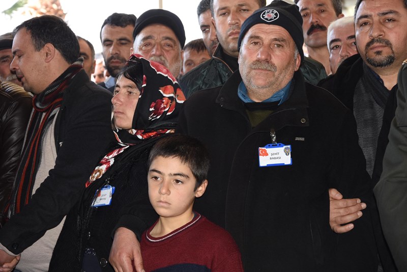 İzmir şehidini uğurladı
