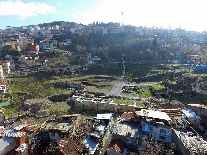 Tarih bu toprağın altında