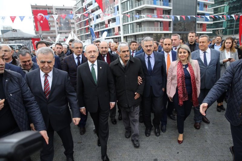 CHP lideri Kılıçdaroğlu İzmir'de