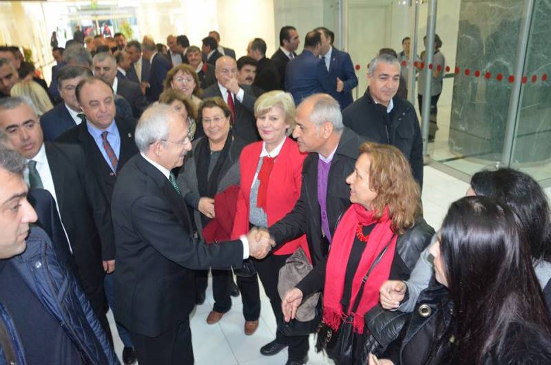 CHP lideri Kılıçdaroğlu İzmir'de