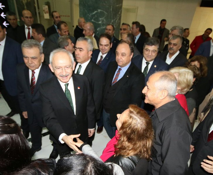 CHP lideri Kılıçdaroğlu İzmir'de