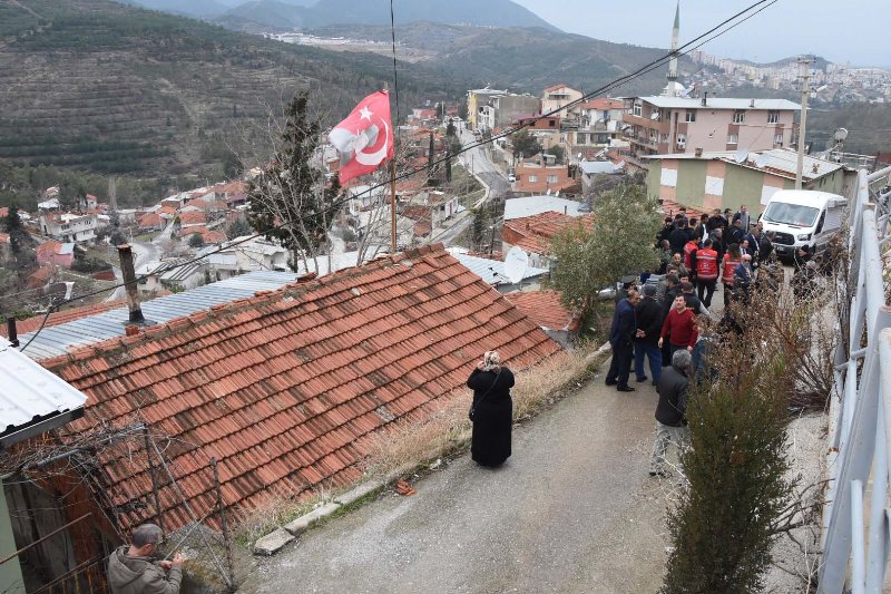 Şehit ateşi İzmir'e düştü