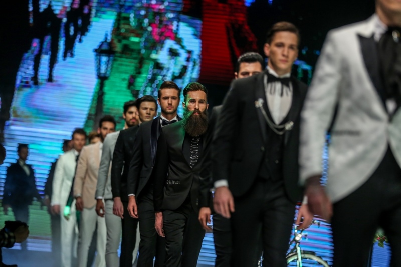 IF Wedding'de solo defile fırtınası...