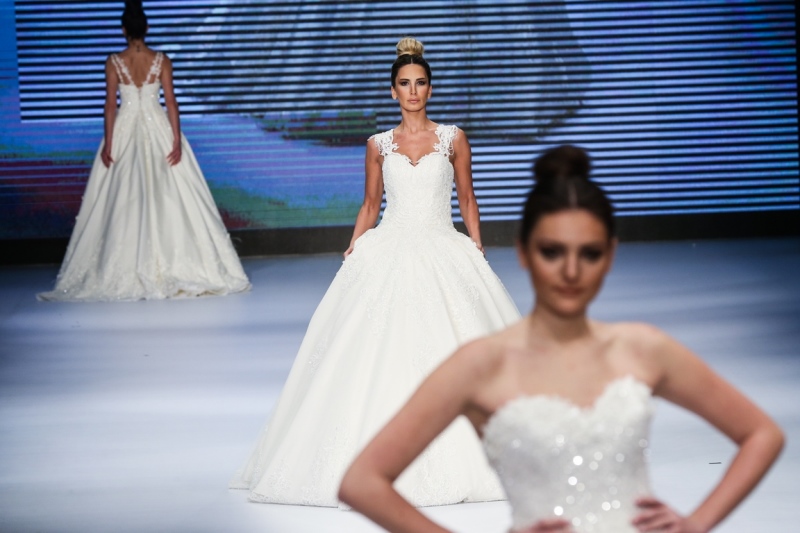 IF Wedding'de solo defile fırtınası...