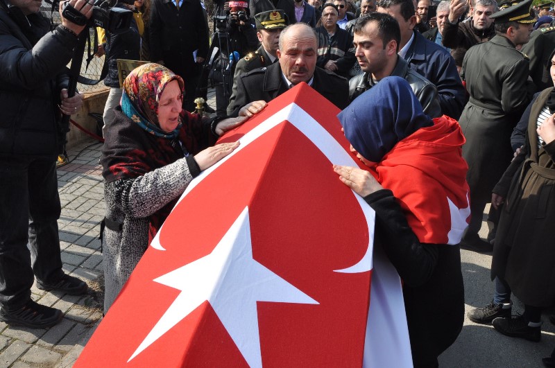 İzmir El Bab şehidi Efiloğlu'nu uğurladı