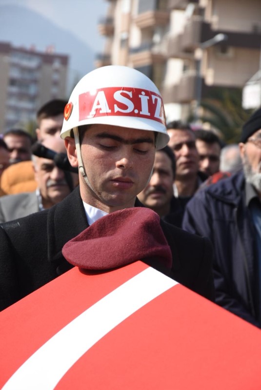 İzmir El Bab şehidi Efiloğlu'nu uğurladı