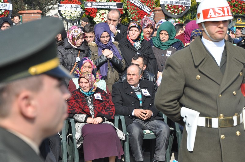 İzmir El Bab şehidi Efiloğlu'nu uğurladı