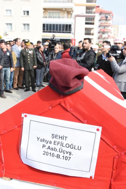 İzmir El Bab şehidi Efiloğlu'nu uğurladı