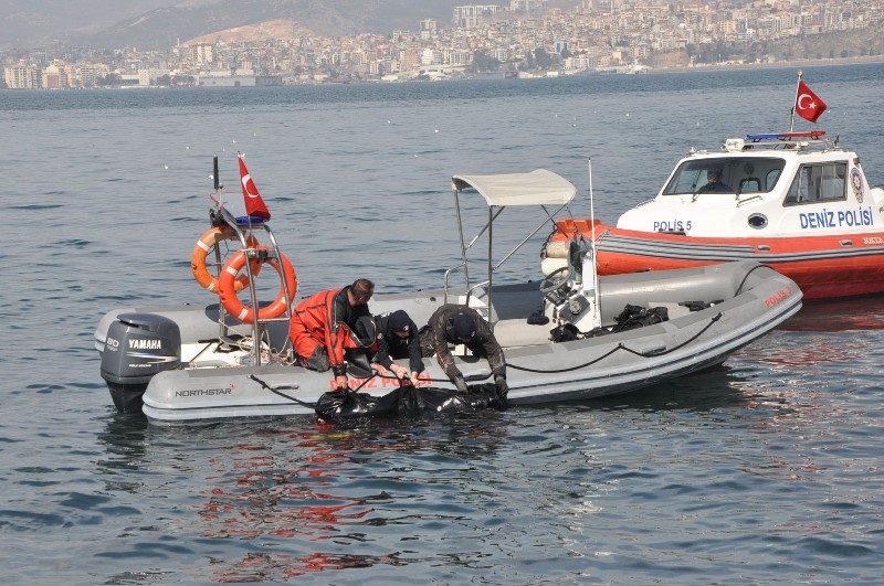 İzmir Körfezi'nden ceset çıktı