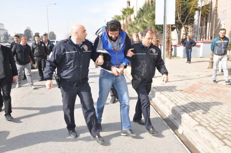 İzmir Adliyesinde hareketli dakikalar