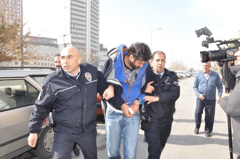 İzmir Adliyesinde hareketli dakikalar