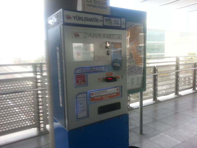 İzmir Metro ‘kapalı gişe’