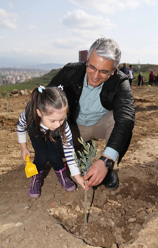 ‘Barış fidanları’ toprakla buluştu