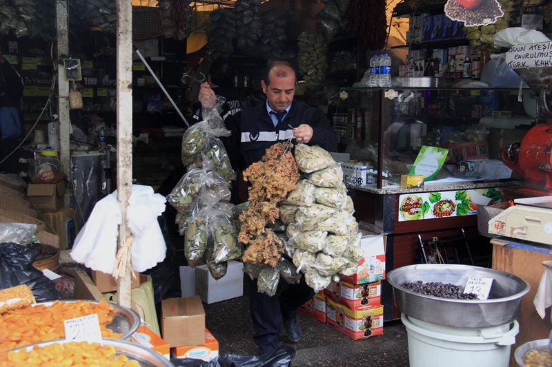 Buca'da şok baskın