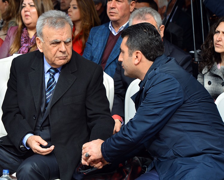 Büyükşehir’den 30 ilçeye 90 araç